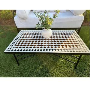 Mesa de Centro Elegante y Ecológica con Incrustaciones de Hueso para Interiores Sofisticados de Sala de Estar y Oficina, Disponible a un Precio Competitivo - Product Image 1