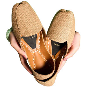 Mocasines de Mujer con Diseño Personalizable, Alta Calidad, Tendencia de Moda, Parte Superior de Yute Estampado, Suela de Cuero Original, Hechos en Pakistán - Product Image 1