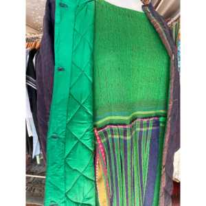 Robe en laine NILGIRI 02 – Style décontracté bohème, coupe trapèze, mode hiver, couleurs contrastées, boutons décoratifs ajourés, naturel et charmant - Product Image 2