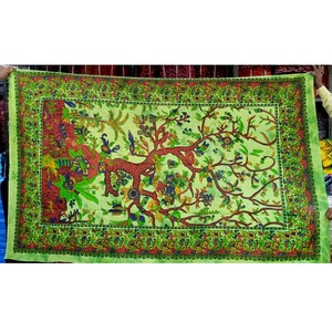 Tapices Decorativos de Pared con Diseño de Árbol de la Vida, Teñidos con Técnica Tie Dye, para Decoración de Salas de Estar, Exportación Mundial - Product Image 1