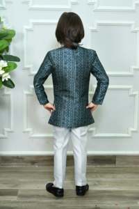 Sherwani moderne en soie ethnique pour garçons, tenue traditionnelle pour mariage et fête avec une finition élégante - Product Image 6