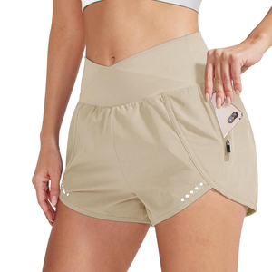 Shorts de course pour femmes avec compression intégrée et doublure à séchage rapide - Product Image 1