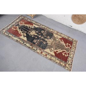 Tapis turc vintage 2,9x5,8 pi (87x178 cm), tapis patchwork rouge - Product Image 4