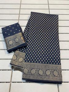 Hoge Kwaliteit Bollywood Stijl Fancy Sari Met Stijlvolle Pallu Voor Moderne Look Met Bijpassende Blouse Verkrijgbaar Tegen Exportprijzen - Product Image 4