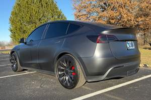 Tesla Model Y Performance Plus 2024 Usado en Excelentes Condiciones, Sin Accidentes, Volante a la Izquierda/Derecha - Product Image 3