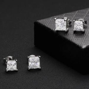 Pendientes de tuerca para hombre Cities Jewelry Wholesale, chapados en oro de 18k, plata de ley 925 con circonita cúbica, para hombre - Product Image 2