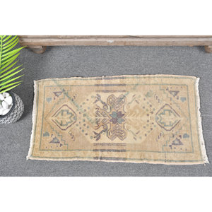 Alfombra de lana turca beige vintage de 1,4x2,7 pies, rectángulo clásico de área grande con patrón abstracto para dormitorio, pasillo, respaldo de látex - Product Image 1