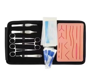 ชุดฝึกหัดเย็บแผลแบบมืออาชีพยอดนิยม พร้อมใบมีดผ่าตัด หนัง ไหม และสายรัดข้อมือผ้าสำหรับฝึกตัดและเย็บ - Product Image 6