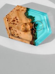 Nouvel arrivage de cendrier en résine époxy et bois de forme carrée au design moderne avec logo de couleur personnalisé portable pour l'intérieur et l'extérieur - Product Image 5