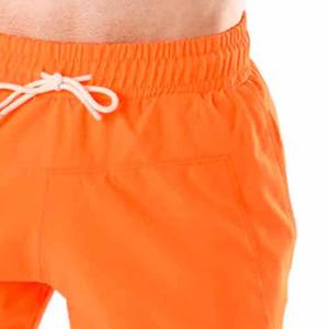 Vente en gros de shorts d'entraînement 100% en polyester de haute qualité avec logo personnalisé poches à panneaux décontracté coupe ample décoration à motif solide - Product Image 5