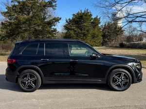 GLB 250 FWD 2024 Negro Usado, Asientos de Cuero, Volante a la Izquierda, Bluetooth, Navegación, Techo Solar, Tercera Fila de Asientos - Product Image 2