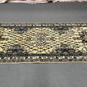 Tapis de couloir vintage turc bleu persan 3,37x9,9 pi (103x303 cm) en laine patchwork écologique avec envers en latex - Product Image 5