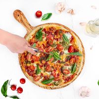 ArtisRaw Handgemaakte Ecologische Goudbruine Rechthoekige Tunesische Olijfhouten Pizza Serveerplank/Snijplank - Premium Kwaliteit