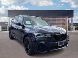BMW X7 xDrive40i AWD 4 portes Véhicule utilitaire sport 2021 avec sièges en cuir, boîte de vitesses manuelle, caméra de recul, conduite à gauche, toit ouvrant - Product Image 2