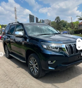 TXL 2 7L d'occasion avec volant à droite/à gauche, sièges en cuir, caméra de recul - Product Image 2