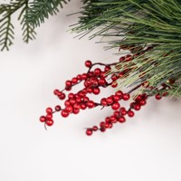 Guirlande de Noël Artificielle Murale Traditionnelle 60cm avec Baies Vertes Brillantes – Décoration Élégante pour la Maison