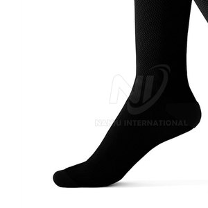 Chaussettes décontractées de couleur personnalisée Chaussettes de sport de haute qualité Nouvelle arrivée Chaussettes décontractées en vrac en gros - Product Image 1