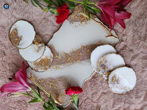 Posavasos con bordes dorados de cristal blanco de ágata salada en rodajas hechos a medida, ideales para tiendas de decoración del hogar para reventa - Product Image 3