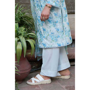 Traje de 3 Piezas BM-62020 ODM con Estampado Floral Digital y Bordado, con Dupatta de Chifón Translúcido para Uso Diario - Product Image 3