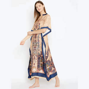 Maxi Kaftan Slim Fit en viscose rayonne col en V manches courtes longues Regal Paisleys imprimé beige - Product Image 2