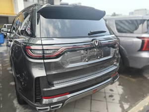 ChangAn CS95 2026 d'occasion en excellent état, automatique, conduite à gauche, intérieur cuir, pneus R21, toit ouvrant - Product Image 5