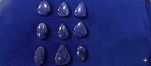 พลอยลาพิสลาซูลีคุณภาพสูง ทรงคาโบชอง ทำด้วยมือ เรียบเนียน หินกึ่งมีค่า บำบัดรักษา ทุกทรงและทุกขนาด ตัดตามสั่ง - Product Image 3