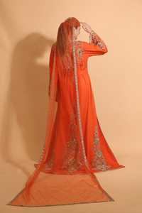 Robe caftan marocaine de luxe faite à la main avec voile mariage traditionnel robe de mariée arabe robe de bal Silhouette perlée à la main - Product Image 2