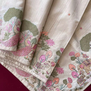 Nueva colección, Sari de seda Tushar en crema con bordado de estilo forestal, ropa de fiesta de boda para mujer en tela de telar puro - Product Image 1