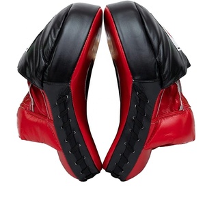 อุปกรณ์ป้องกันศีรษะ Fairtex Focus Pad รุ่นล่าสุด คุณภาพสูงสุด สำหรับผู้ใหญ่และเยาวชน ใช้ได้ทั้งในร่มและกลางแจ้ง อุปกรณ์มวย ขายส่ง Focus Pads - Product Image 3