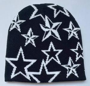 Vente en gros de casquettes à la mode, chapeau chaud d'hiver imprimé avec logo personnalisé, bonnets tricotés en acrylique à revers, bonnets en tricot - Product Image 5