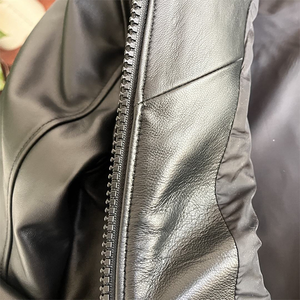 Veste d'hiver en cuir de vache noir originale à la vente chaude Style uni pour hommes Vente en gros Faible MOQ 100% Haute qualité Veste de moto - Product Image 4