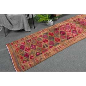 Tapis ethnique vintage en laine turque patchwork rouge et marron avec dos en latex - 24x11,3 pieds - Product Image 1