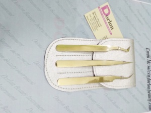 Pince à épiler de beauté en acier inoxydable plaqué or avec logo personnalisé au Pakistan - Product Image 5