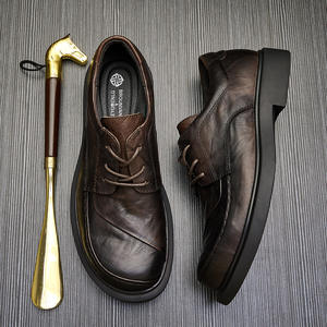 Chaussures brogues en daim souple avec bords perforés et semelle légère, chaussures décontractées pour hommes, chaussures tendance - Product Image 4