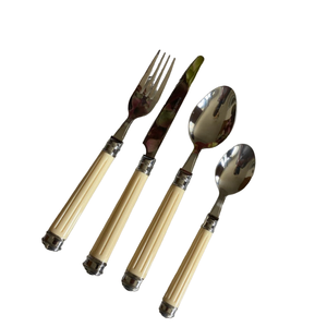 Juego de cubiertos de cabeza plateada de acero inoxidable con asas de hueso dorado Vajilla elegante para restaurantes y uso en la cocina - Product Image 1