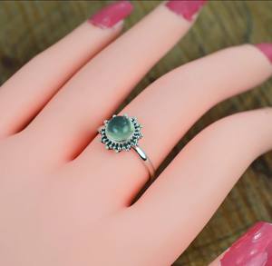 Nouvelle Arrivée Bague Classique en Argent Sterling 925 Massif avec Préhnite Véritable Cabochon 7mm Sertie en Bezel, Vermeil, Faite à la Main, pour Femme, Idéale pour les Fêtes - Product Image 3