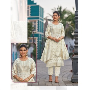 Costume élégant en pur coton de qualité supérieure avec ensemble Dupatta imprimé, idéal pour un usage quotidien et au bureau, disponible au meilleur prix - Product Image 1