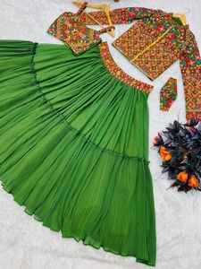 Faux Georgette brodée à volants avec veste, la plus tendance à la demande, Lehenga Choli de travail, fournisseur mondial - Product Image 3