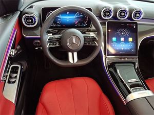 Magnifique <span class=keywords><strong>Mercedes</strong></span>-<span class=keywords><strong>Benz</strong></span> CLE450 AMG 53 <span class=keywords><strong>Cabriolet</strong></span> d'occasion 2024, sièges en cuir, toit ouvrant, coffre, au meilleur prix - Product Image 6