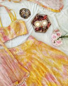 เสื้อเชิ้ตผู้หญิงผู้หญิงรุ่นล่าสุดของ Ghaghra Choli,เสื้อเบลาส์ Lehenga Choli พิมพ์ลายดิจิตัล - Product Image 2