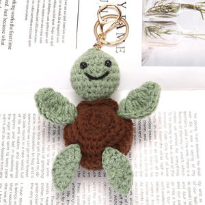 Acki Cotton Crochet - Llavero Colgante Hecho a Mano de la Serie Vida Marina Tejida a Crochet con Diseños de Pulpo, Tiburón, Langosta, Estrella de Mar y Tortuga - Product Image 5