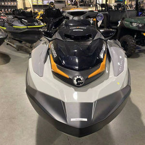 Jet-skis et bateaux aquatiques authentiques et uniques pour sports nautiques - Product Image 1