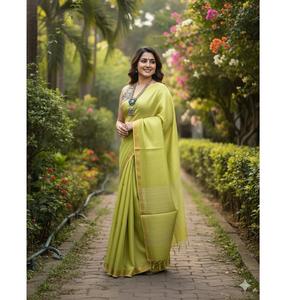 Sari en soie Kota vert élégant pour femmes, élégant et de qualité supérieure, idéal pour les mariages et les tenues festives, en provenance d'Inde - Product Image 1