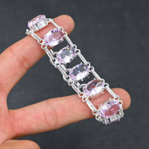 สร้อยข้อมืออัญมณี kunzite สีชมพูสร้างจากนักออกแบบสร้อยข้อมือเงินสเตอร์ลิงชุบทำด้วยมือสไตล์โซ่สำหรับงานแต่งงานสุดหรู - Product Image 6