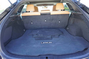 L_exus RX 350 Luxury 2024 d'occasion en excellent état - Product Image 4