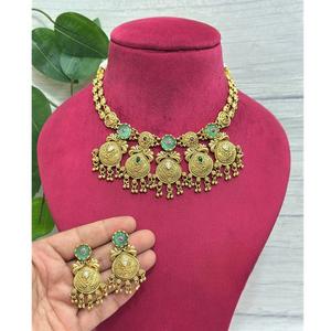 Conjunto de Collar chapado en oro con acabado mate antiguo de diseñador de la mejor calidad con pendientes colección de ropa de fiesta de boda india o mujer - Product Image 1