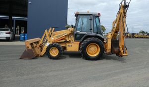 Retroexcavadora 580 Super N de la Mejor Calidad, Motor Euro5, Alto Momento de Carga, Equipo Pesado para Construcción, Rodamiento de Motor, Engranaje - Product Image 3