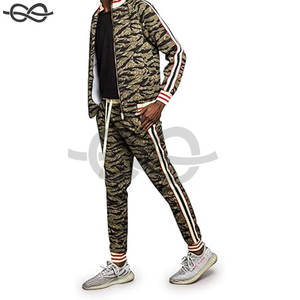 Chándal con costuras de colores en contraste, ropa de entrenamiento para correr, trajes para correr con estampado de estilo Hip Pop, chándal personalizado para hombres - Product Image 4