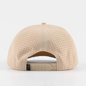 Gorra de béisbol de Golf de 5 paneles personalizable VN, agujeros cortados con láser, parche de goma de PVC, etiqueta de cuerda con logotipo, cierre de plástico trasero impermeable - Product Image 5