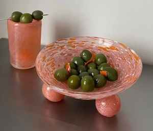 Bol à pied en résine bleue avec base en anneau rose, plat de service, centre de table de cuisine, saladier à fruits, décoration d'intérieur, bassin, salle à manger - Product Image 6